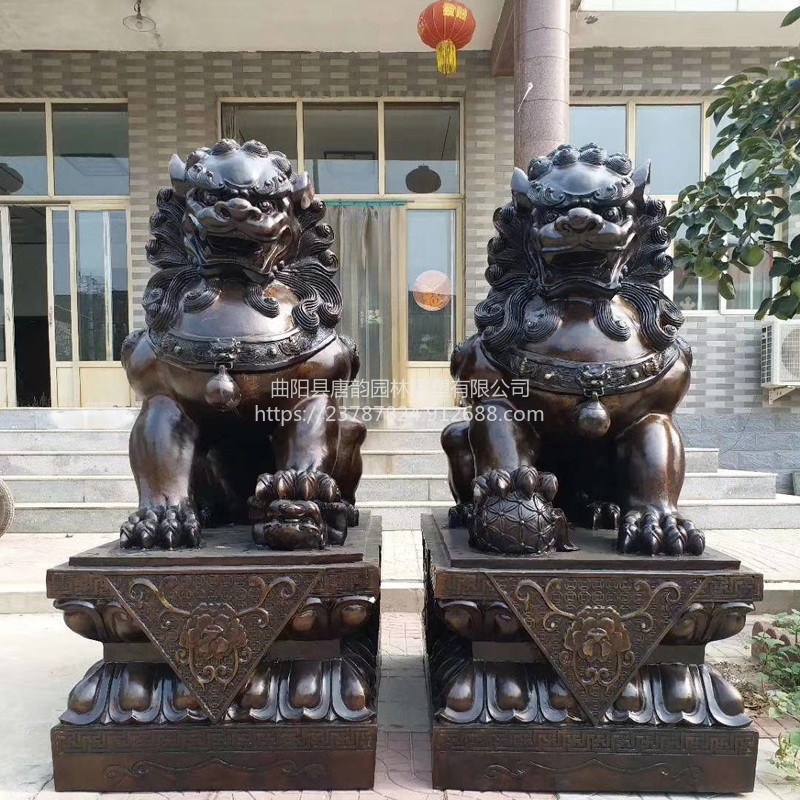 小区大门口铸铜狮子雕塑定制厂家
